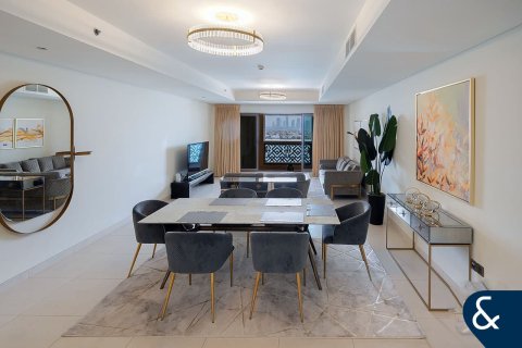 Διαμέρισμα σε Palm Jumeirah, Dubai, ΗΑΕ 3 υπνοδωμάτια, 226 τ.μ. Αρ. 688710 - φωτογραφία 5