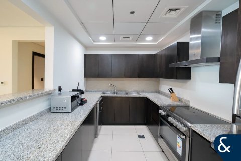 Διαμέρισμα σε Palm Jumeirah, Dubai, ΗΑΕ 3 υπνοδωμάτια, 226 τ.μ. Αρ. 688710 - φωτογραφία 10