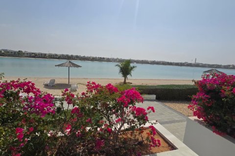 Βίλα σε Ras Al Khaimah, ΗΑΕ 4 υπνοδωμάτια, 437 τ.μ. Αρ. 734787 - φωτογραφία 2