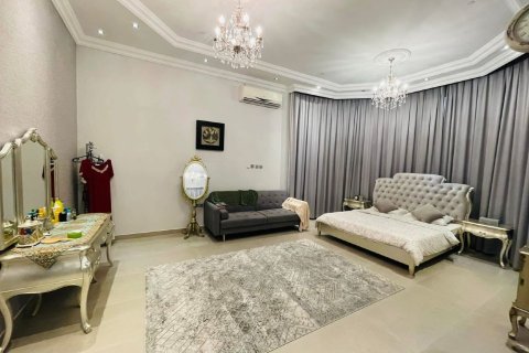 Vila u gradu Ras Al Khaimah, UAE 5 spavaće sobe, 929 m2 Br. 734786 - Slika 7