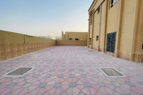 Vila u gradu Ras Al Khaimah, UAE 5 spavaće sobe, 929 m2 Br. 734786 - Slika 12