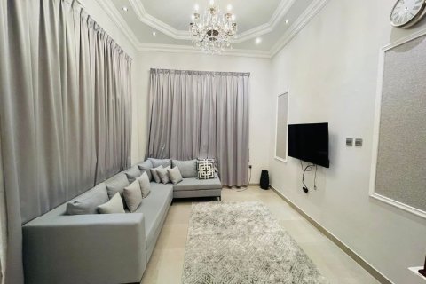 Vila u gradu Ras Al Khaimah, UAE 5 spavaće sobe, 929 m2 Br. 734786 - Slika 8