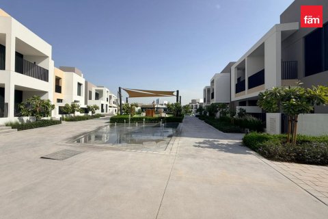 Dubai, UAE의 임대용 타운하우스 침실 4개, 144.9제곱미터 번호 738633 - 사진 8