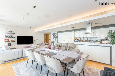 Lägenhet till försäljning i Dubai, UAE 4 sovrum, 238.1 kvm Nr. 658946 - fotografi 28