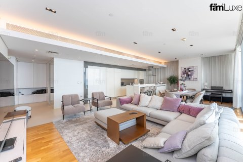 Lägenhet till försäljning i Dubai, UAE 4 sovrum, 238.1 kvm Nr. 658946 - fotografi 27