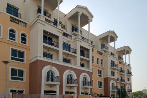 Apartment in Jumeirah Village Triangle, Dubai, UAE 61 sq.m. № 728747 - photo 2