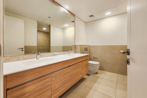 Lägenhet till försäljning i Dubai, UAE 2 sovrum, 129 kvm Nr. 696292 - fotografi 6