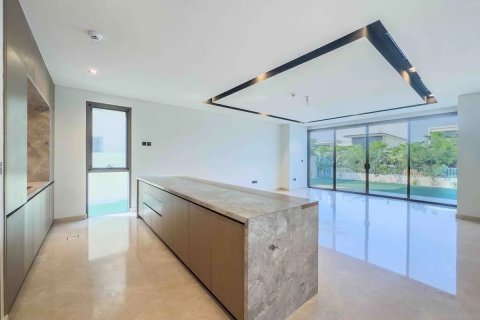 Dubai, BAE’de satılık villa 5 yatak odası, 522 m&sup2; No 696290 - fotoğraf 7