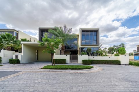 Villa in Dubai, VAE: 5 Schlafzimmer, 522 m2 Nr. 696290