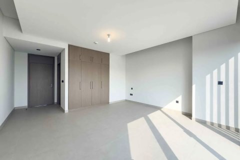 Dubai, BAE’de satılık villa 5 yatak odası, 522 m&sup2; No 696290 - fotoğraf 16