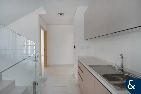 تاون هاوس للبيع في Dubai Sports City، دبي، الإمارات العربية المتحدة 4 غرفة نوم ، 306 متر مربع ، رقم 666266 - صورة 7