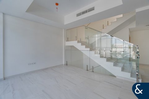 تاون هاوس للبيع في Dubai Sports City، دبي، الإمارات العربية المتحدة 4 غرفة نوم ، 306 متر مربع ، رقم 666266 - صورة 6