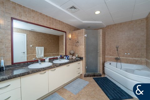 Vila di Green Community, Dubai, UAE 3 bilik tidur, 454 meter persegi № 666263 - foto 15