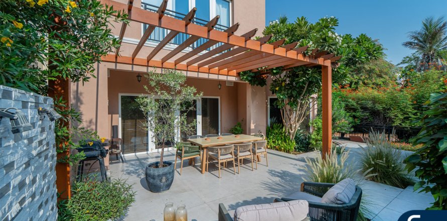 Vila di Green Community, Dubai, UAE 3 bilik tidur, 454 meter persegi № 666263