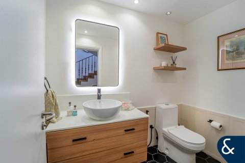 Vila di Green Community, Dubai, UAE 3 bilik tidur, 454 meter persegi № 666263 - foto 11