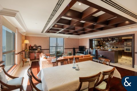 Apartment in Jumeirah Beach Residence, Dubai, UAE 4 bedrooms, 758 sq.m. № 666269 - photo 6