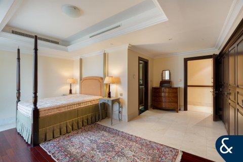 Apartment in Jumeirah Beach Residence, Dubai, UAE 4 bedrooms, 758 sq.m. № 666269 - photo 16