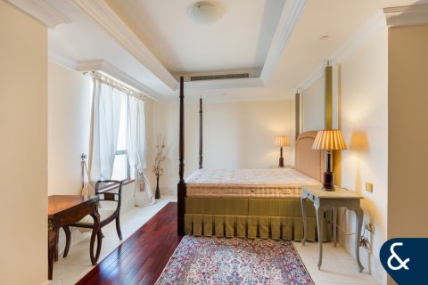 Apartment in Jumeirah Beach Residence, Dubai, UAE 4 bedrooms, 758 sq.m. № 666269 - photo 15