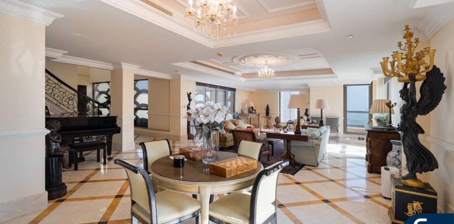 Квартира в Джумейра Бич Резиденс, Дубай, ОАЭ 4 спальни, 758м2 № 666269