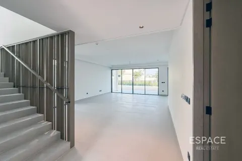 Villa in Tilal Al Ghaf, Dubai, UAE 4 bedrooms, 451 sq.m. № 650298 - photo 6