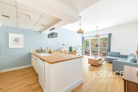 Apartament në Greens, Dubai, Emiratet e Bashkuara Arabe 1 dhomë gjumi, 67 m2. № 650300 - Foto 1