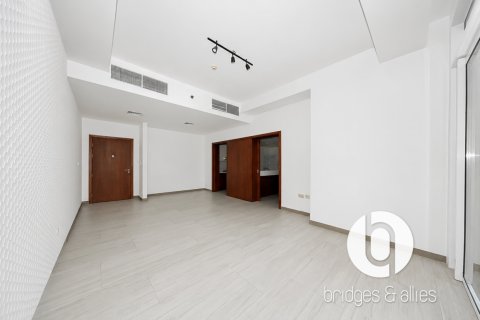 Apartment til leje i Jumeirah Village Circle, Dubai, UAE 2 soveværelser, 130 kvm № 721790 - foto 3
