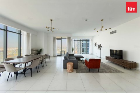 Downtown Dubai (Downtown Burj Dubai), UAE의 임대용 아파트 침실 3개, 245제곱미터 번호 711534 - 사진 2