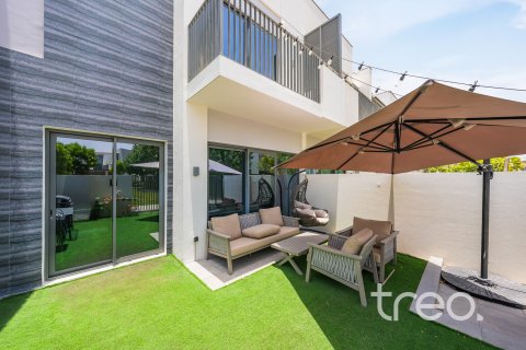 Kamienica na sprzedaż w Arabian Ranches 3, Dubai, ZEA 3 sypialnie, 180.23 mkw., nr 741098 - zdjęcie 2