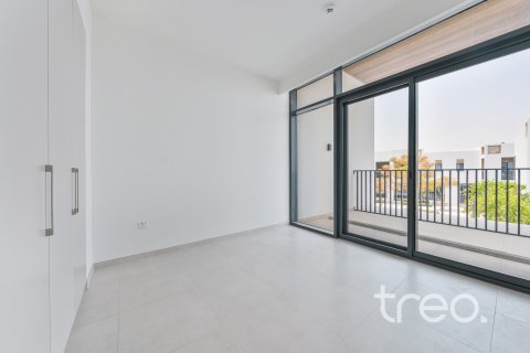Townhouse in Arabian Ranches 3, Dubai, UAE 3 bedrooms, 201.23 sq.m. № 741096 - photo 13