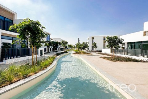 Townhouse in Arabian Ranches 3, Dubai, UAE 3 bedrooms, 201.23 sq.m. № 741096 - photo 22