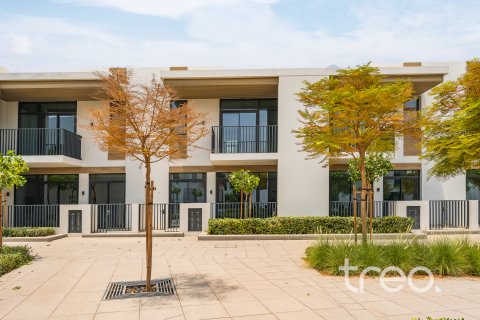 Townhouse in Arabian Ranches 3, Dubai, UAE 3 bedrooms, 201.23 sq.m. № 741096 - photo 2