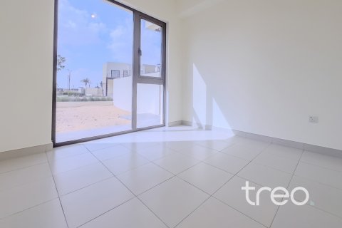 Dubai, संयुक्त अरब अमीरात में विला, 4 बेडरूम, 237.46 वर्ग मीटर, संख्या 741095 - फ़ोटो 6