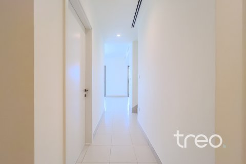 Dubai, संयुक्त अरब अमीरात में विला, 4 बेडरूम, 237.46 वर्ग मीटर, संख्या 741095 - फ़ोटो 5