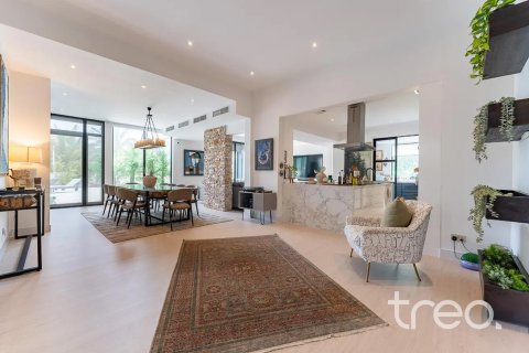 Villa en venta en Arabian Ranches, Dubai, EAU 5 dormitorios, 557.42 m2 № 739184 - foto 7
