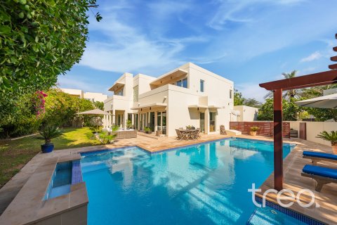 Villa en venta en Arabian Ranches, Dubai, EAU 5 dormitorios, 456.06 m2 № 739185 - foto 29