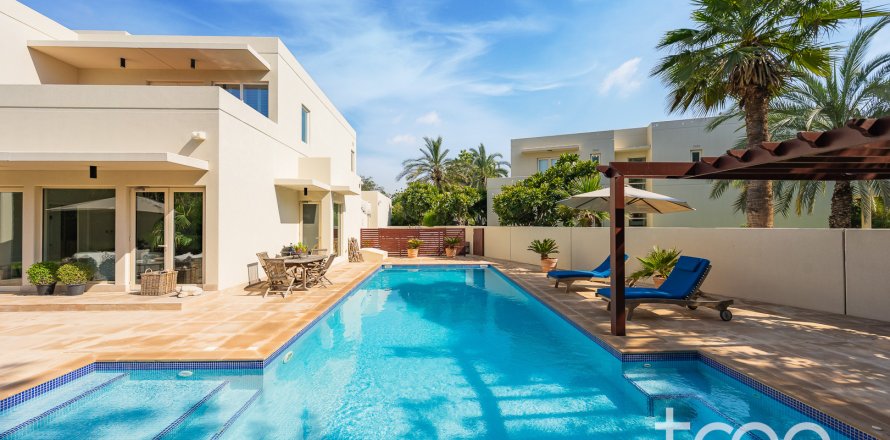 Vila di Arabian Ranches, Dubai, UEA 5 kamar tidur, 456.06 m2 nomor 739185