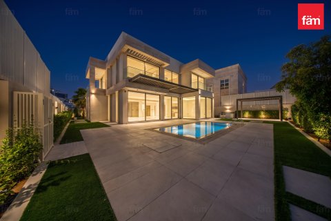 Vilă de închiriat în Al Barsha, Dubai, EAU 5 dormitoare, 853.8 mp. №732940 - poză 8