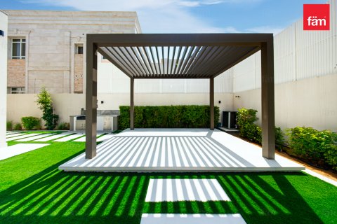 Vilă de închiriat în Al Barsha, Dubai, EAU 5 dormitoare, 853.8 mp. №732940 - poză 13