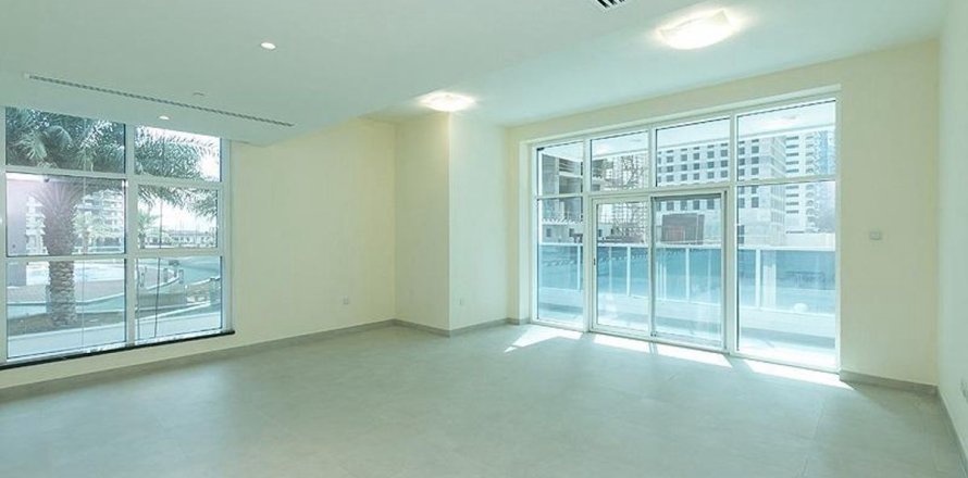 דירה ב Dubai Marina, Dubai, איחוד האמירויות 2 חדרי שינה, 148.5 מ"ר מספר 766634