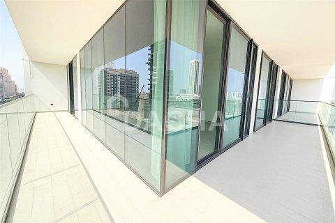 דירה ב Jumeirah Village Circle, Dubai, איחוד האמירויות 2 חדרי שינה, 123 מ
