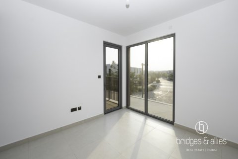 Vilă de închiriat în Dubai, EAU 4 dormitoare, 241.5 mp. №669212 - poză 8