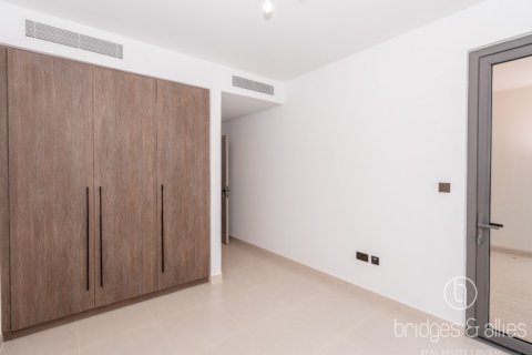 Vilă de închiriat în Dubai, EAU 4 dormitoare, 241.5 mp. №669212 - poză 12