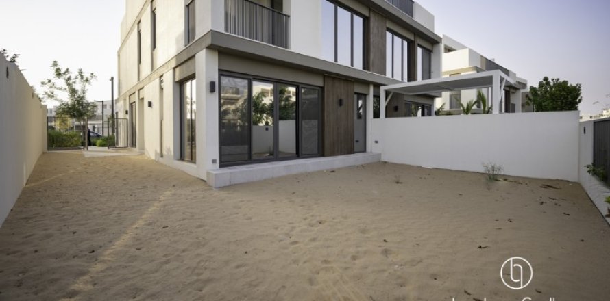 Vilă în Dubai, EAU 4 dormitoare, 241.5 mp.  №669212