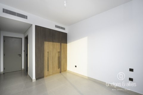 Villa in Dubai, UAE 4 bedrooms, 252.6 sq.m. № 669210 - photo 9