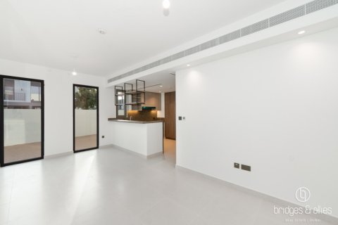 Dubai、UAE にあるヴィラの賃貸物件 4ベッドルーム、143.9 m2、No669211 - 写真 3