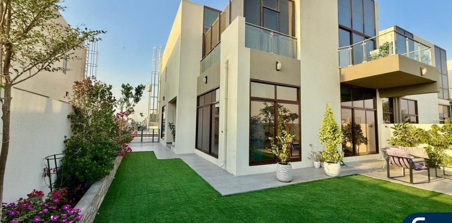 阿联酋 Dubai Mohammed Bin Rashid City 联排别墅  4 卧, 298 平方米 , 编号 671130