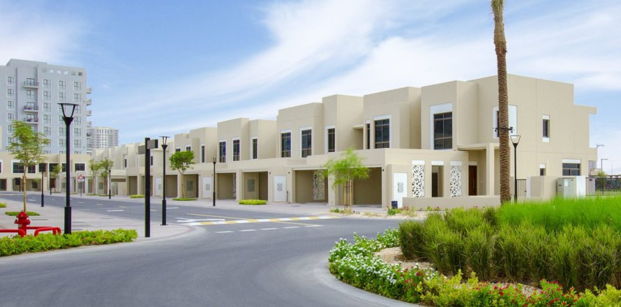 טאונהאוס ב Town Square, Dubai, איחוד האמירויות 3 חדרי שינה, 196 מ"ר מספר 726325
