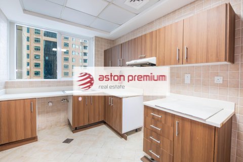Lakás itt: Dubai Marina, Dubai, EAE, 3 hálószoba, 140 m², azonosító: 726315 - fénykép 17