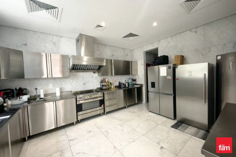 Villa in Dubai, UAE 5 bedrooms, 1421.6 sq.m. № 712709 - photo 10