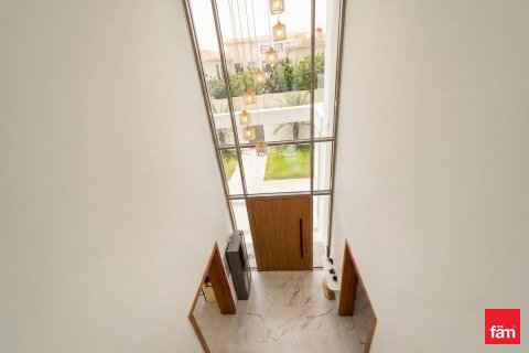 Villa in Dubai, UAE 5 bedrooms, 1421.6 sq.m. № 712709 - photo 20